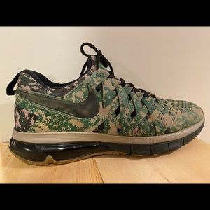 Nike Air Max Fingertrap Digital Camo